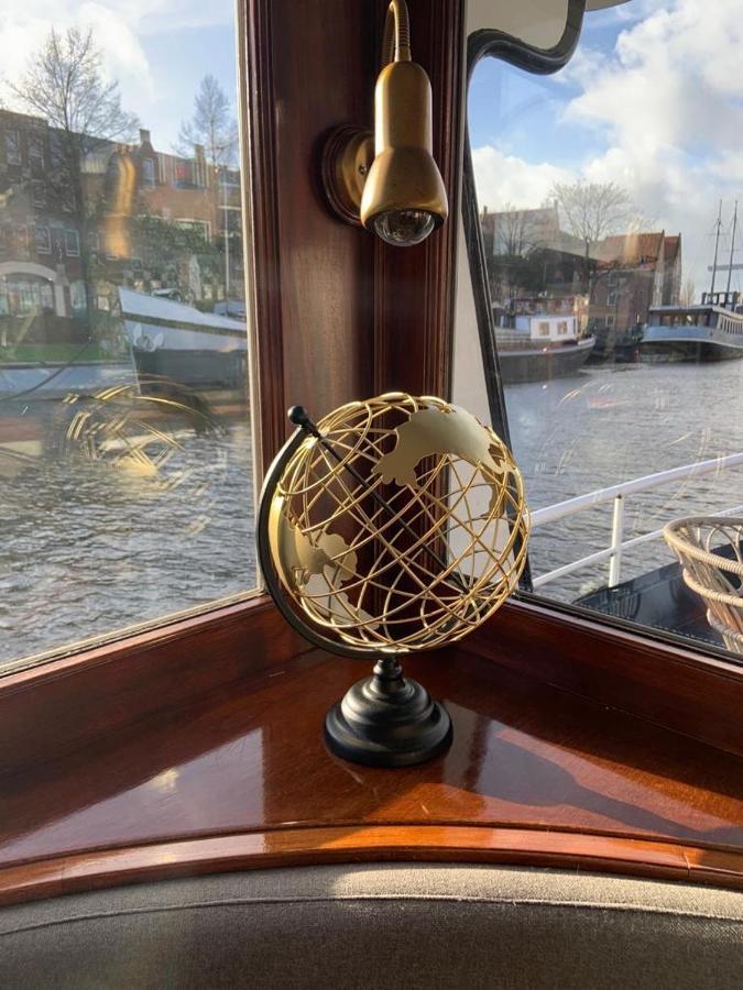 The Luxury Boat Hotel Zwolle  Exterior photo